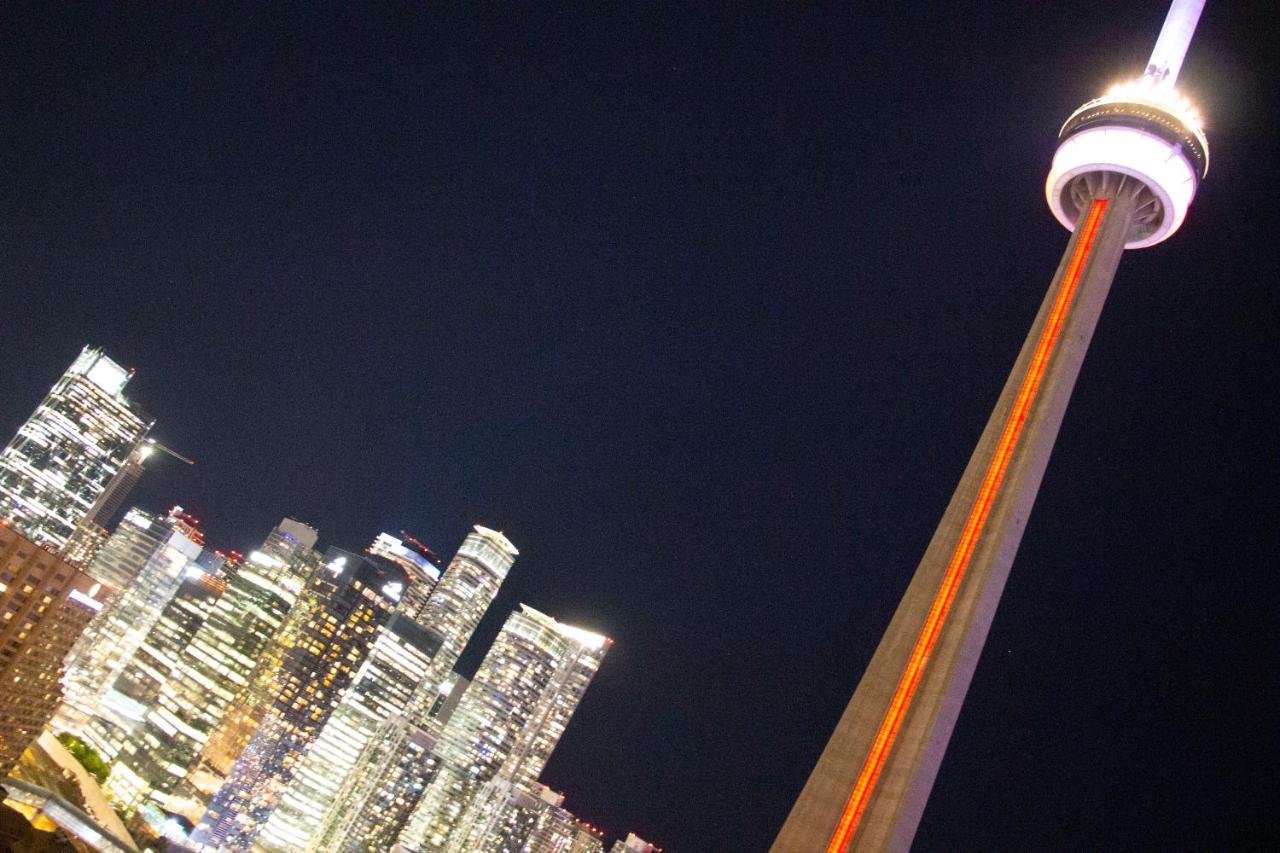 Downtown High-Rise Condo- Cn Tower View Toronto Dış mekan fotoğraf